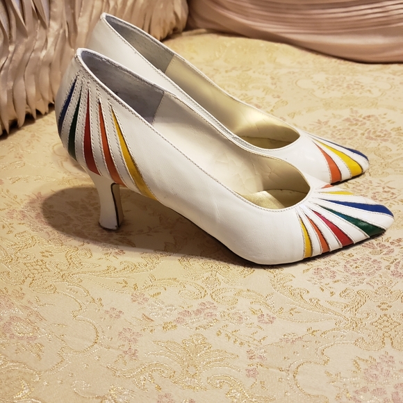 J RENEE LADIES SHOES - Picture 3 of 4